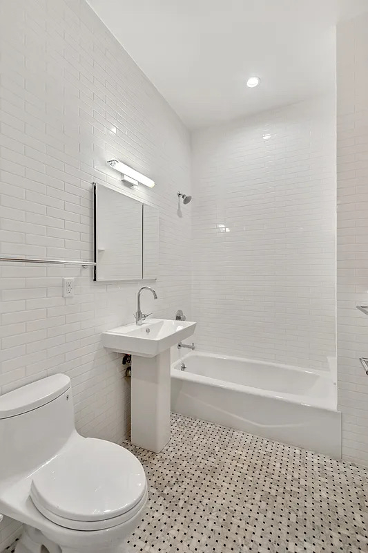 121 Madison Avenue - Photo 4