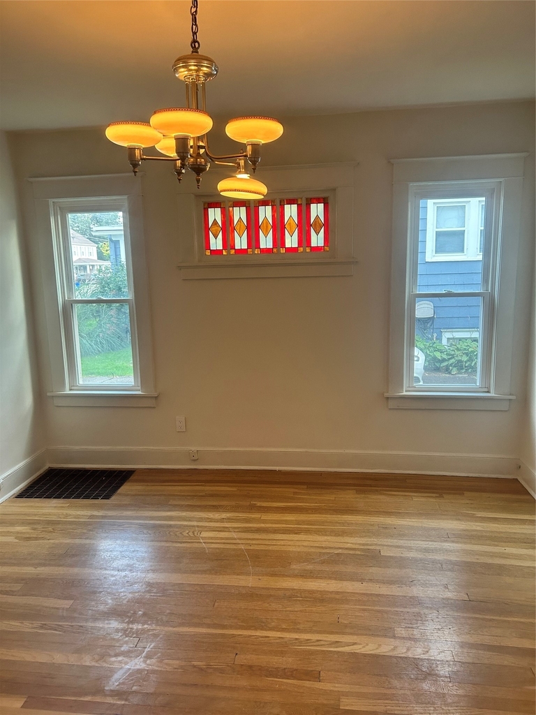 125 Crary Avenue - Photo 7