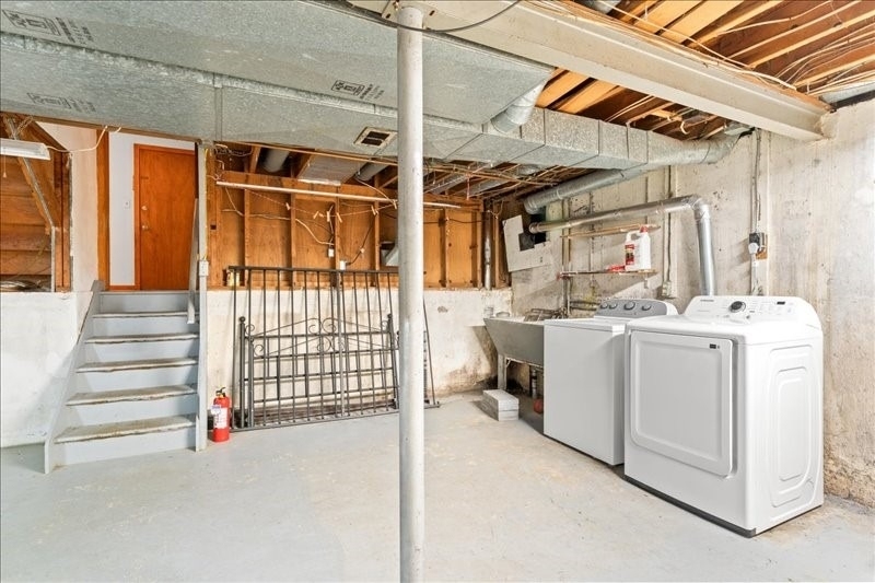 821 Country Club Road - Photo 4