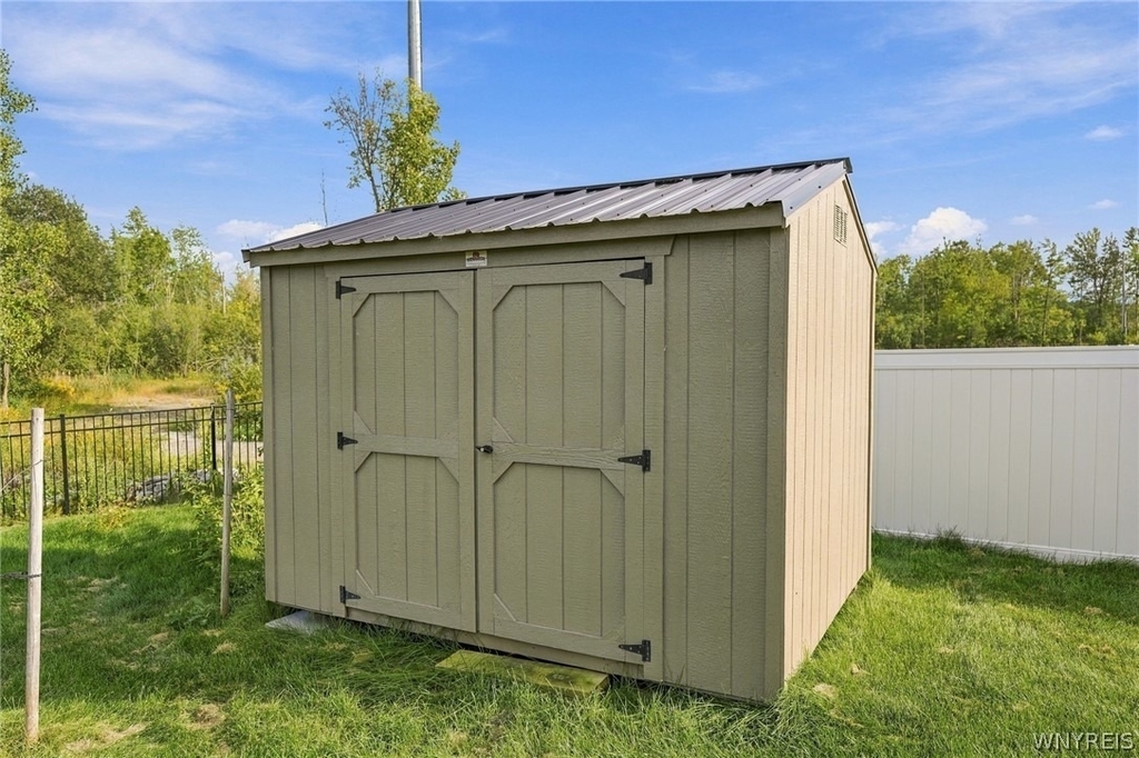 4665 Carlyes Court - Photo 49