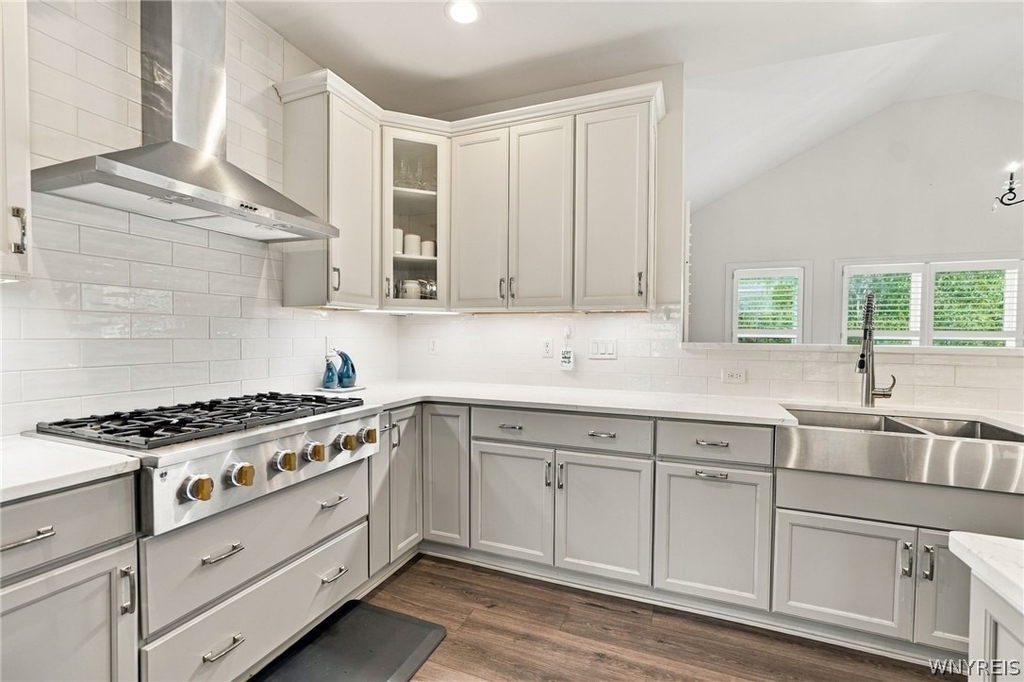 4665 Carlyes Court - Photo 8