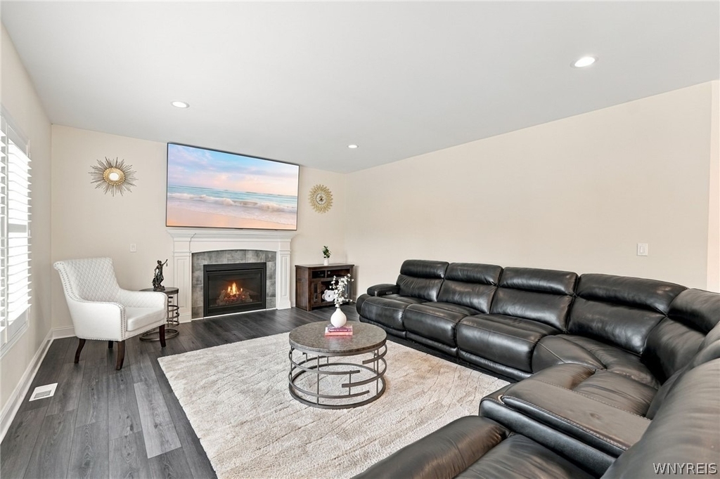 4665 Carlyes Court - Photo 19