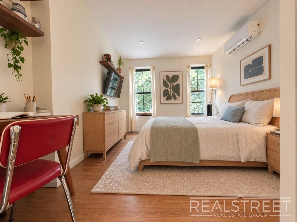 63 Ralph Avenue - Photo 5