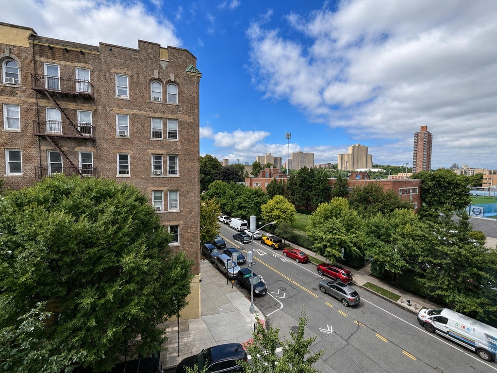 108 Park Terrace East - Photo 7