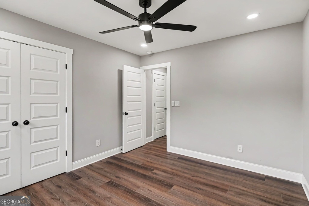520 Vineyard Road - Photo 20