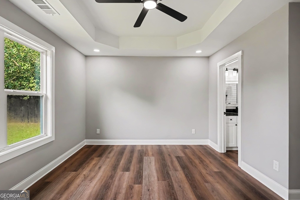 520 Vineyard Road - Photo 18