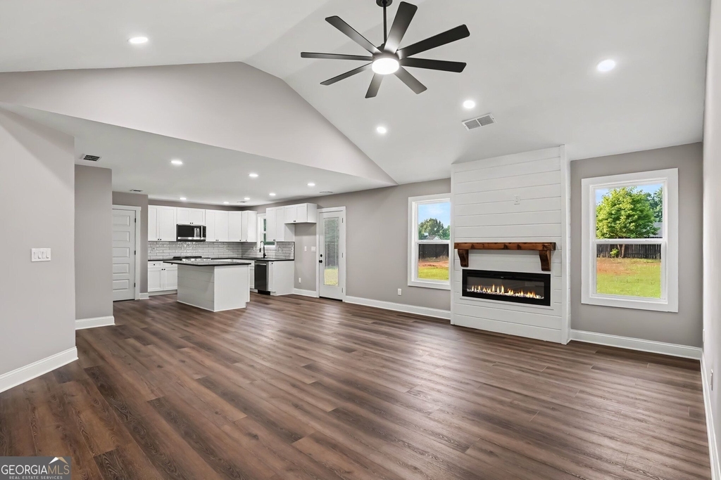 520 Vineyard Road - Photo 6