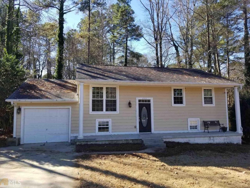 402 Hip Pocket Road - Photo 0