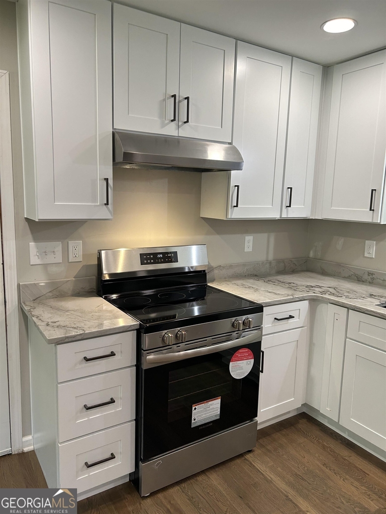 720 Jewel Place - Photo 5