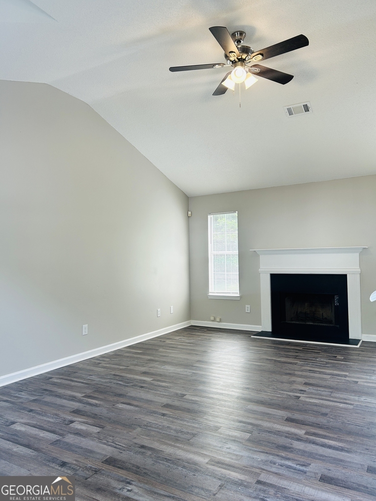 7018 New Dale Road - Photo 4
