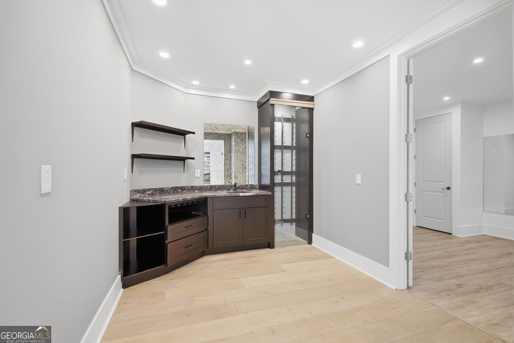 808 Adler Court - Photo 51