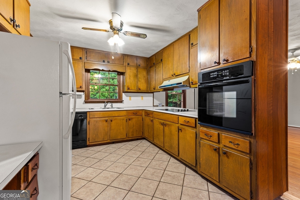3345 Canary Lake Drive - Photo 5