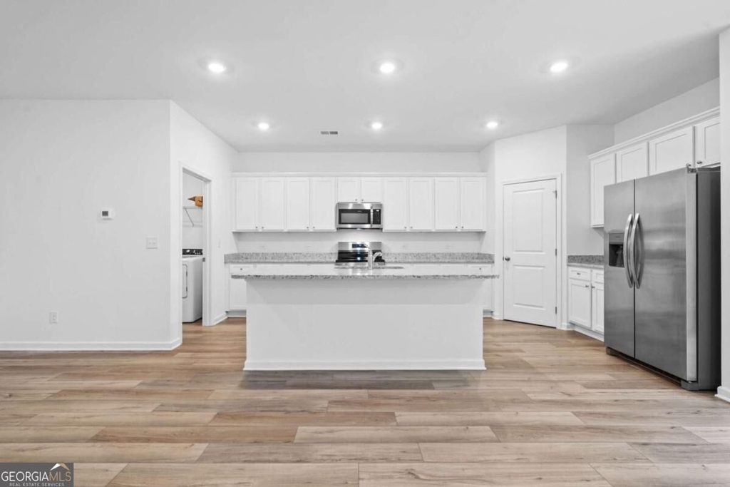 788 Evergreen Road - Photo 3
