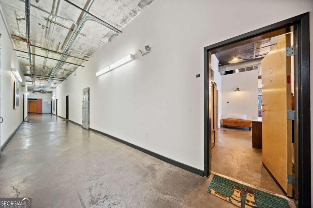 881 Memorial Drive Se - Photo 40