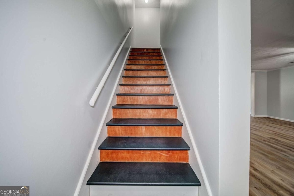 280 Winding River Road - Photo 17