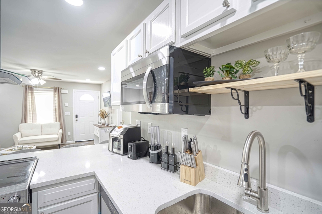 1827 Dunlap Avenue - Photo 8