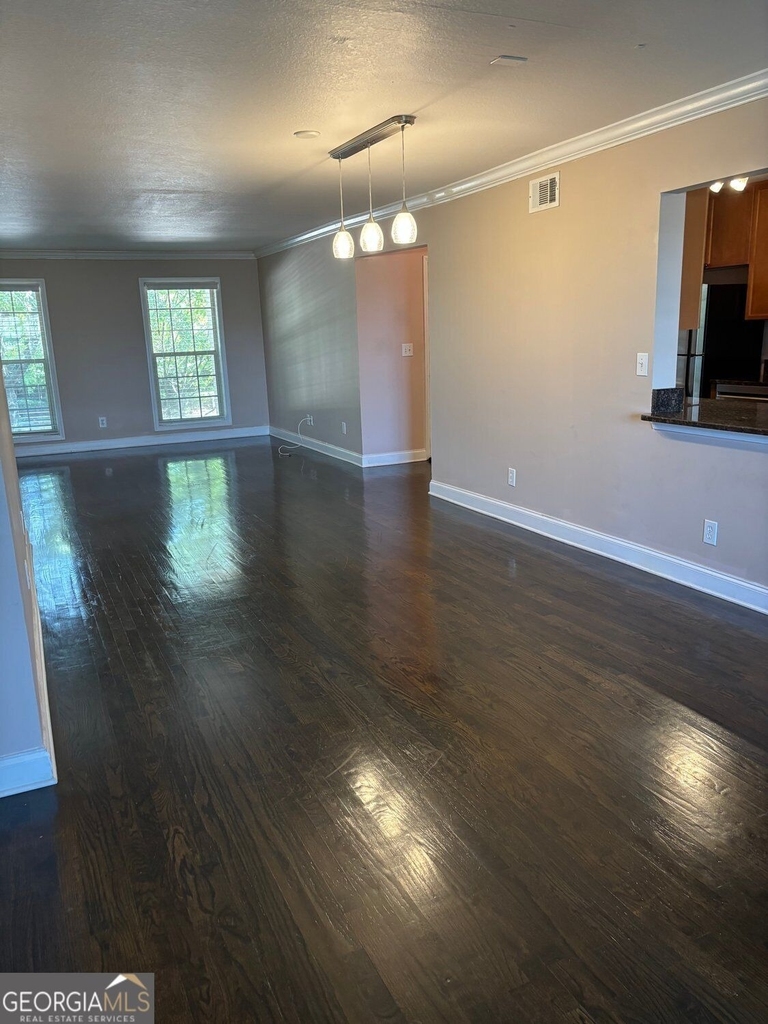 750 Dalrymple Road - Photo 9