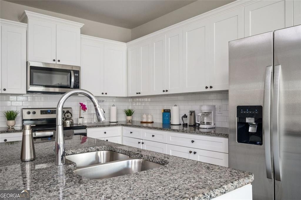 7126 Chara Lane - Photo 4