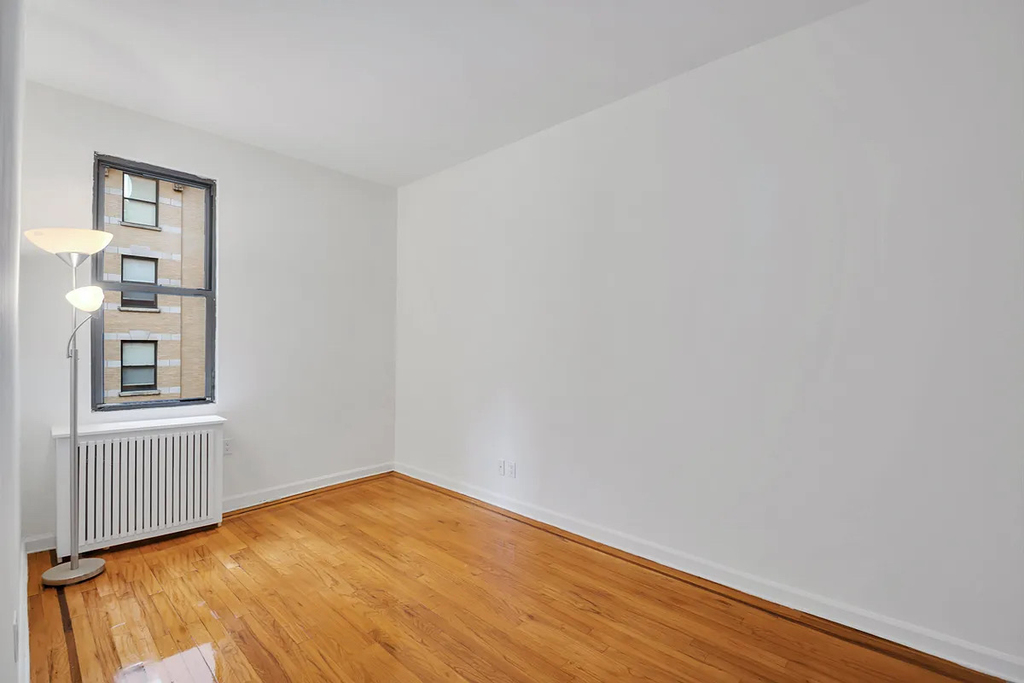 121 Madison Avenue - Photo 4