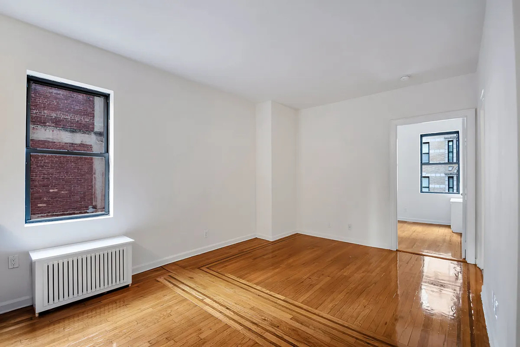 121 Madison Avenue - Photo 3