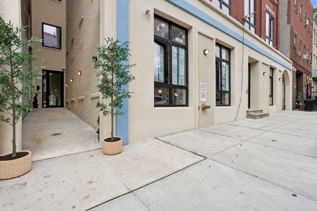 275 20th Street - Photo 7