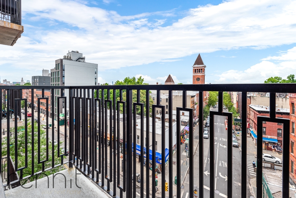 1430 Fulton Street - Photo 3