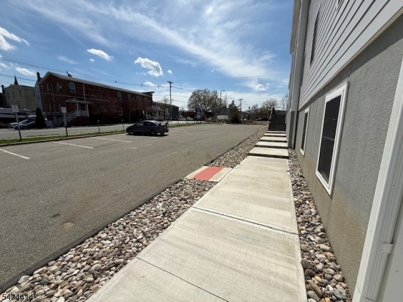 237 Main St - Photo 8