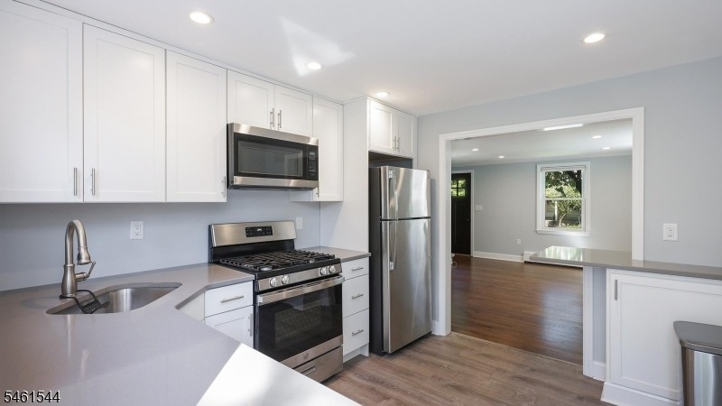 7 Hill St - Photo 4