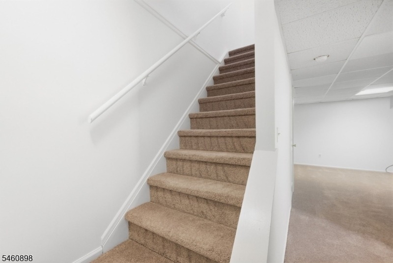 126 Locust Ct - Photo 19