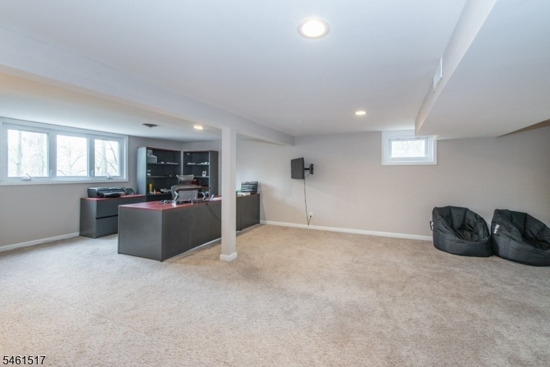 4 Molly Stark Dr - Photo 24