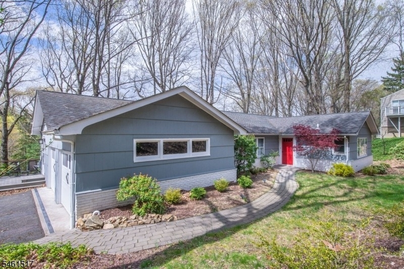 4 Molly Stark Dr - Photo 34