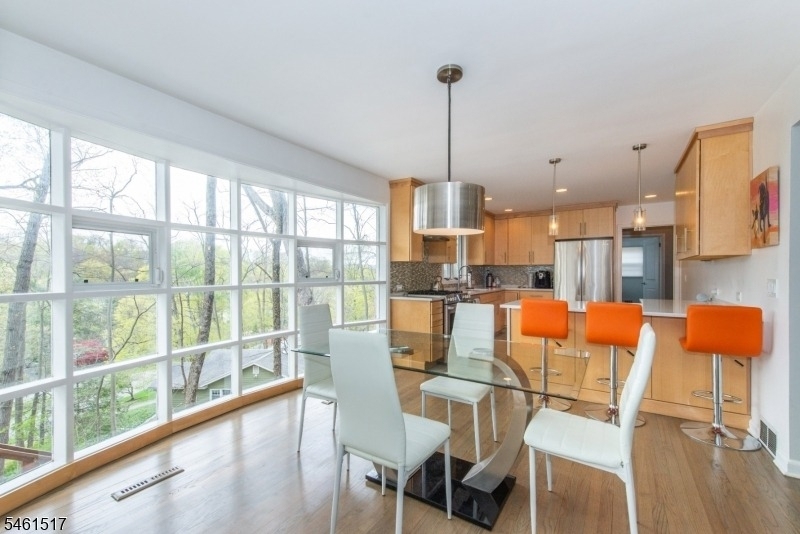 4 Molly Stark Dr - Photo 11