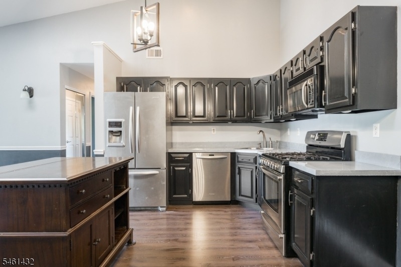 3910 Graham Ct - Photo 9