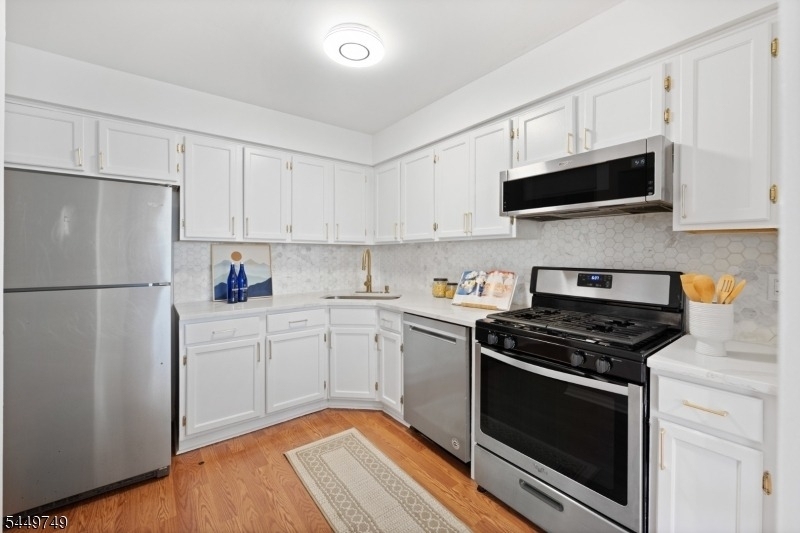 53 Dewitt Ln - Photo 8