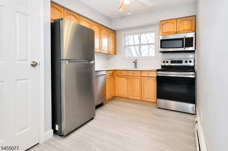 18 Deanna Dr - Photo 3