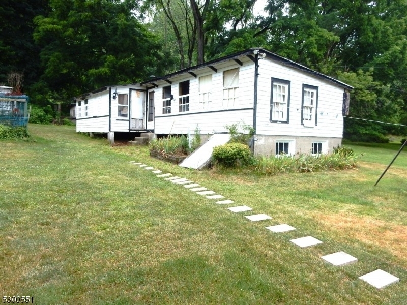 215 Main St. - Photo 11