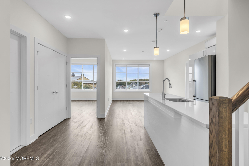 521 Lake Avenue - Photo 1