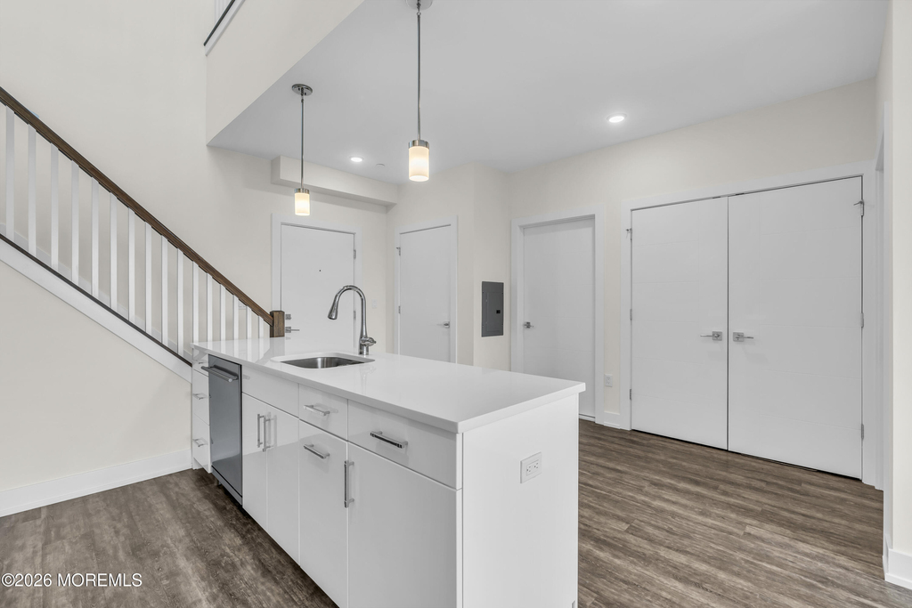 521 Lake Avenue - Photo 9