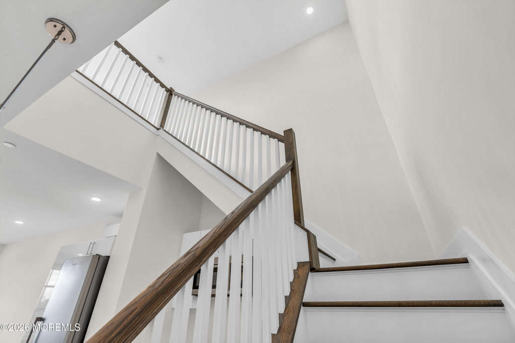 521 Lake Avenue - Photo 15