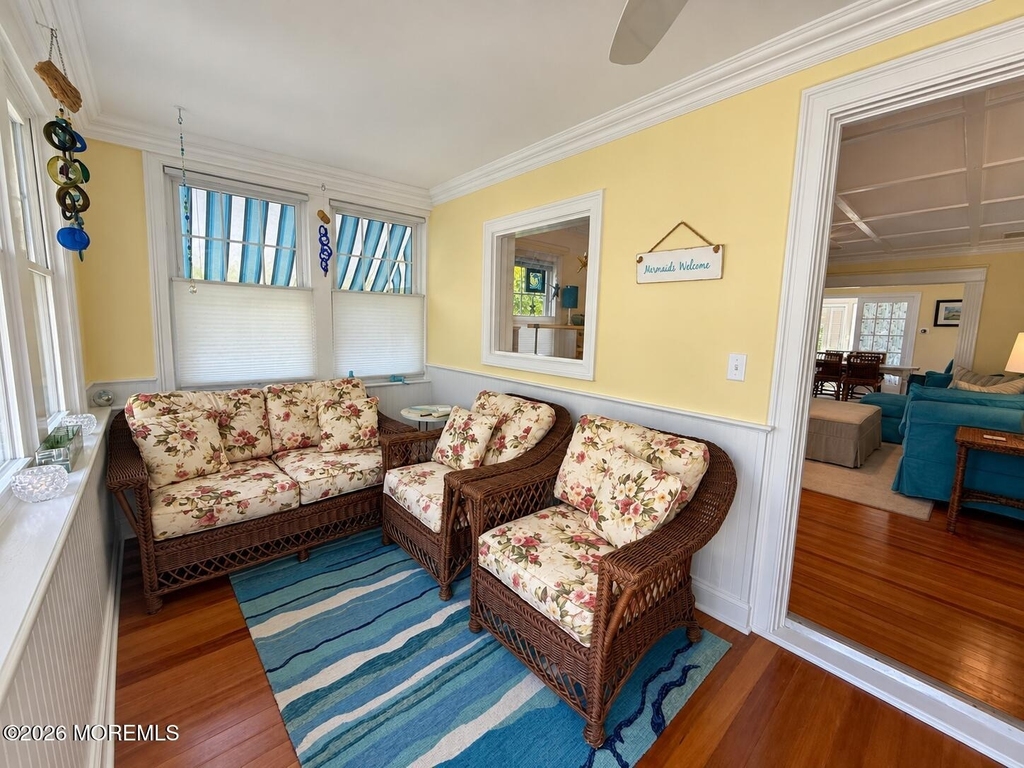 2116 4th Avenue - Photo 1