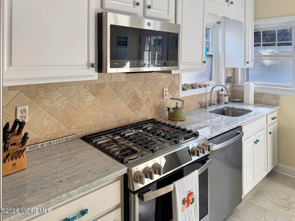 2116 4th Avenue - Photo 12