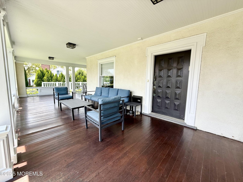 125 Cedar Avenue - Photo 2