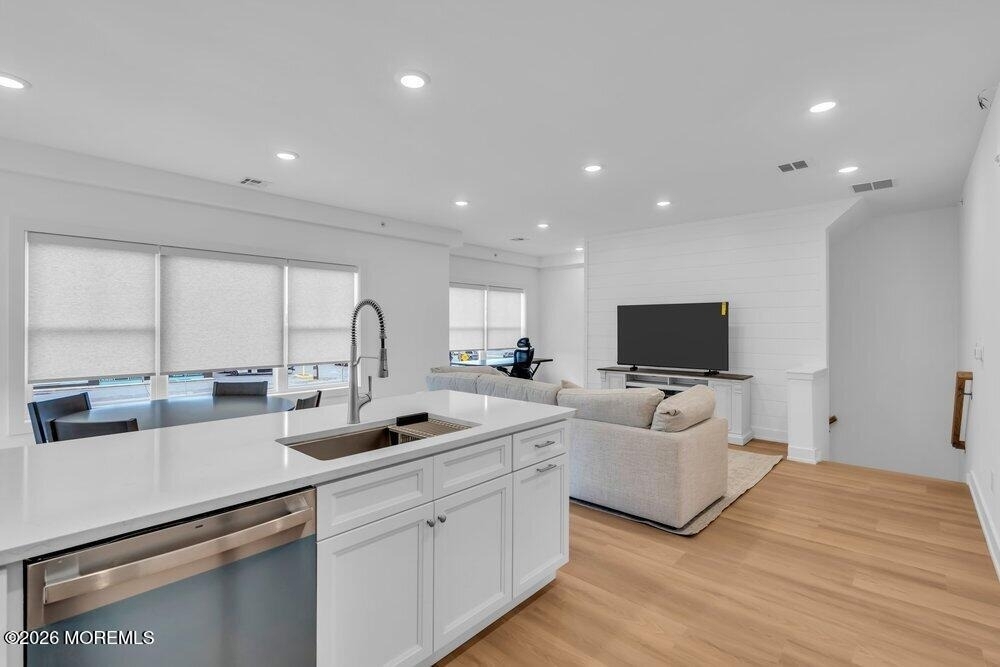 629 Ocean Road - Photo 3