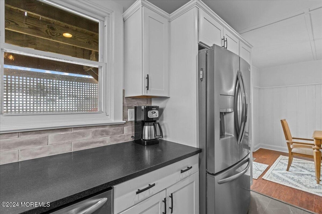51 3rd Avenue - Photo 12
