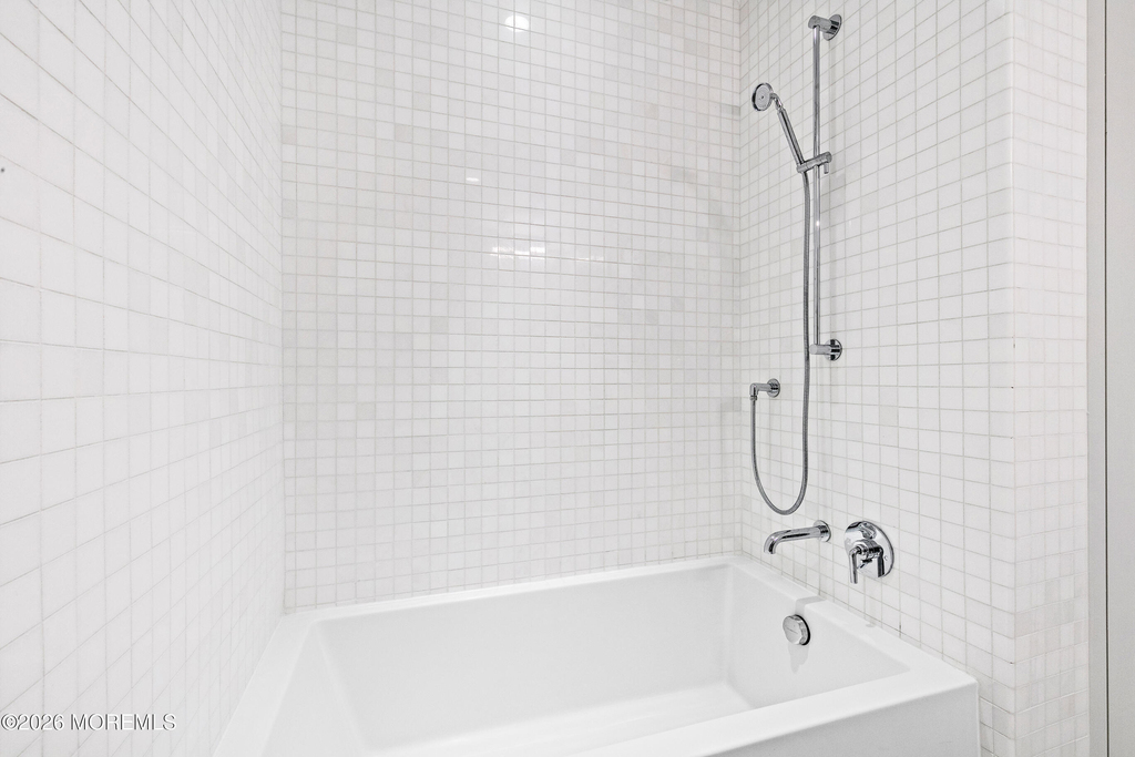 15 Morris Avenue - Photo 13