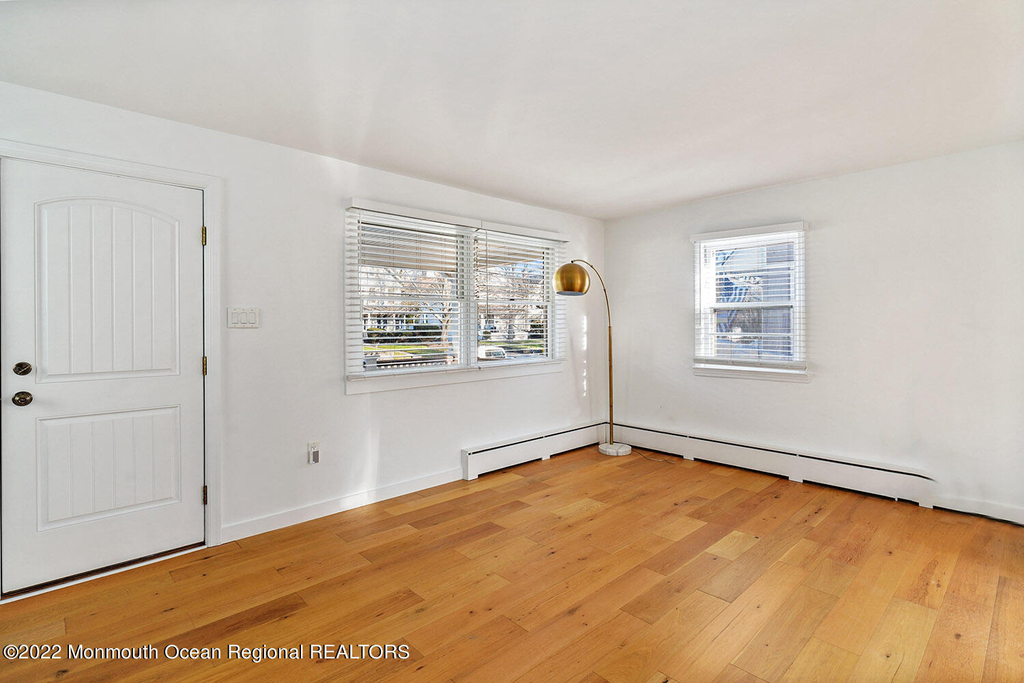 119 Branch Avenue - Photo 7