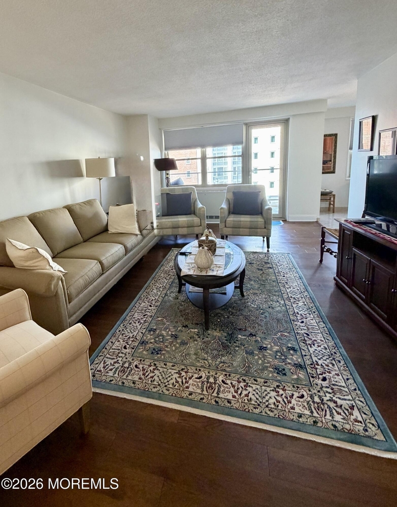 28 Riverside Avenue - Photo 1
