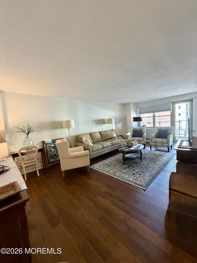 28 Riverside Avenue - Photo 0