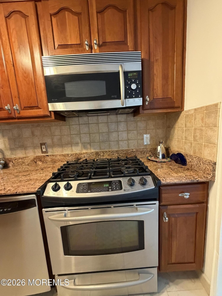 28 Riverside Avenue - Photo 26