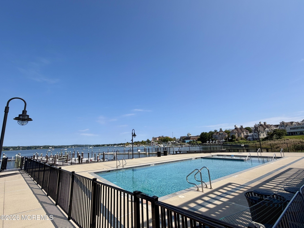 28 Riverside Avenue - Photo 37